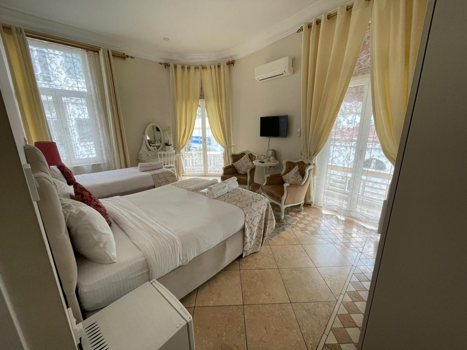 Lord'S Residence Boutique Hotel Kyrenia  Exteriér fotografie