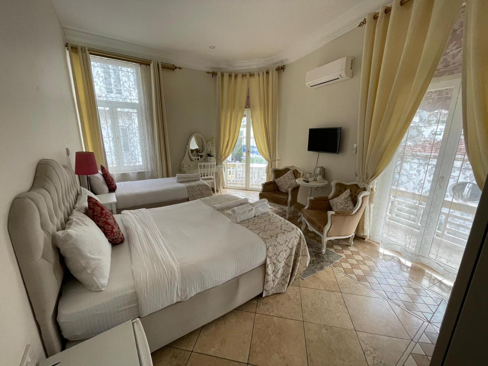 Lord'S Residence Boutique Hotel Kyrenia  Exteriér fotografie